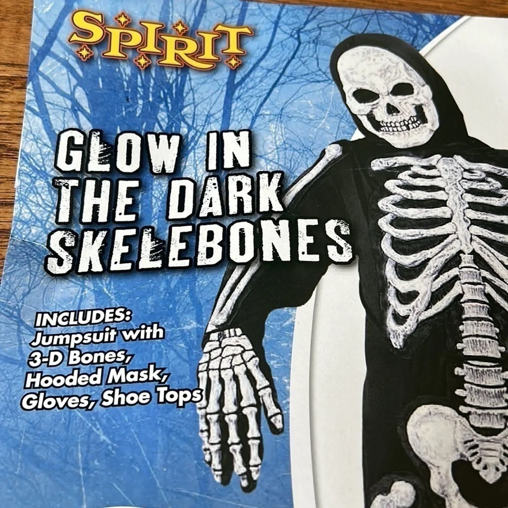 Spirit Halloween Kids Glow in the Dark Skelebones Skeleton Costume Size Large